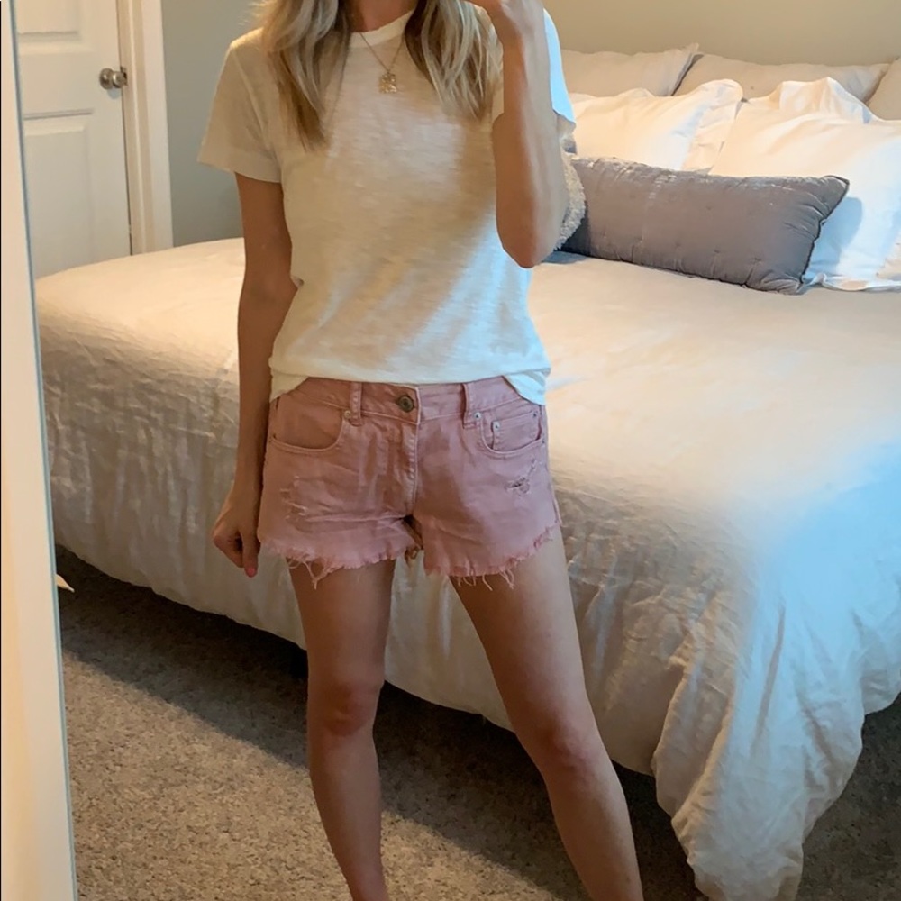 American Eagle mauve shorts